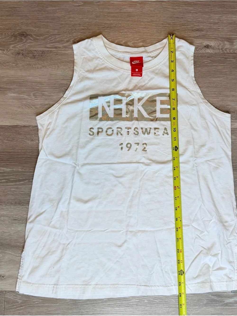 Women’s Nike Sportswear 1972 White Tank Top Size Large